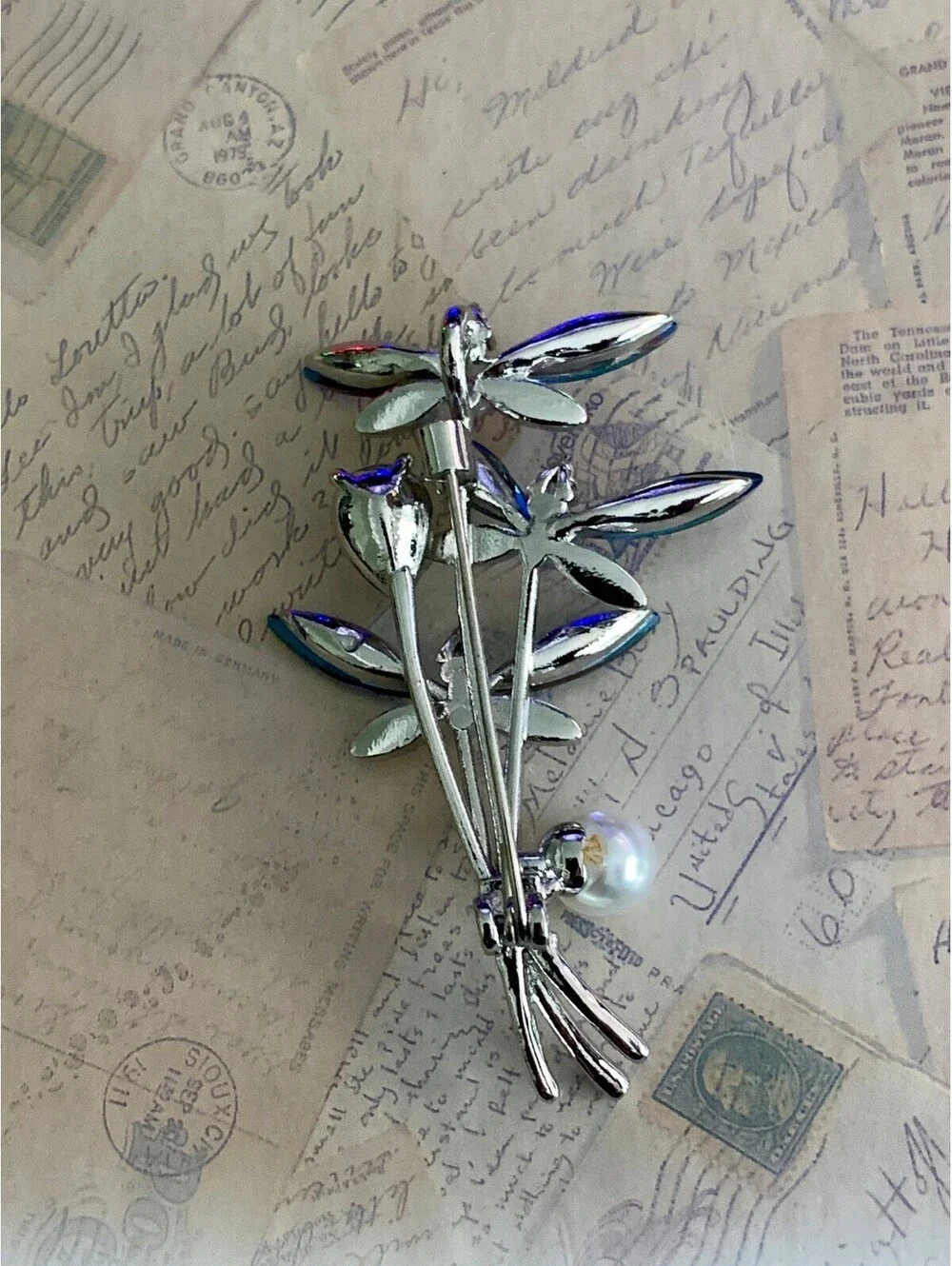 Sparkling Blue Dragonfly Brooch with Pearl Accent - Elegant & Eye-Catching